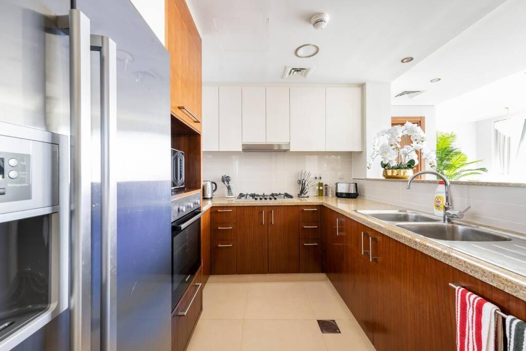 Larbi Breathtaking Burj And Fountain View Luxurious 2 Bed Apartment Dubai Luaran gambar